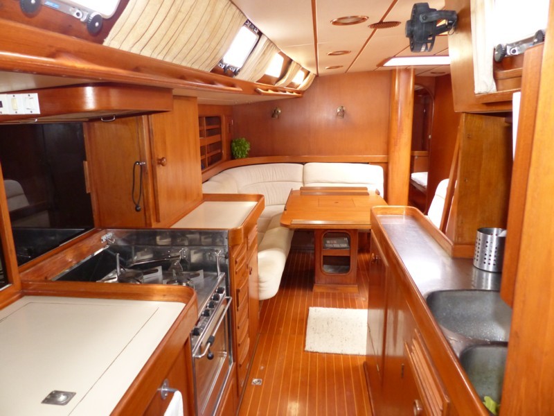 Swan 53 intérieur -22.JPG